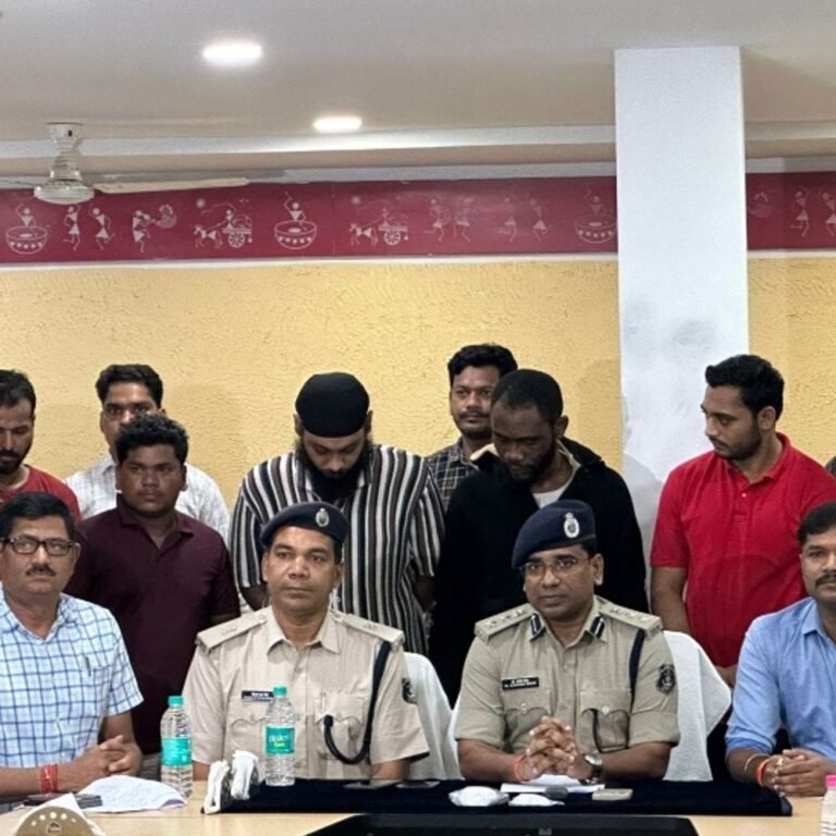 रायपुर का ‘प्रोफेसर गैंग’…कनेक्शन इंटरनेशनल:पुलिस ने दिल्ली में छापा मारकर नाइजीरिया के ‘मिस्टर इनोसेंट’ को पकड़ा; 25 लाख का मिला ड्रग्स