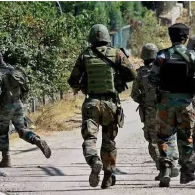 किश्तवाड़ में आतंकी हमला, 2 विलेज डिफेंस गार्ड की मौत:जैश से जुड़े संगठन कश्मीर टाइगर्स ने जिम्मेदारी ली, आर्मी-पुलिस का सर्च ऑपरेशन जारी