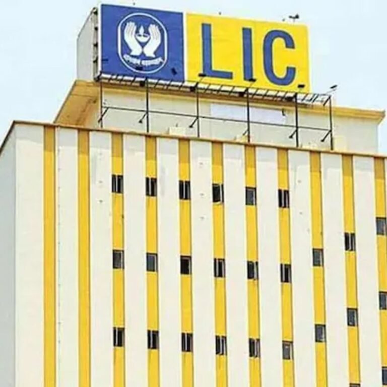 LIC का दूसरी तिमाही में मुनाफा 3.8% घटा:यह ₹7,729 करोड़ रहा, टोटल इनकम​​​​​​​ 13.84% बढ़कर ₹2,30,413 करोड़ रही