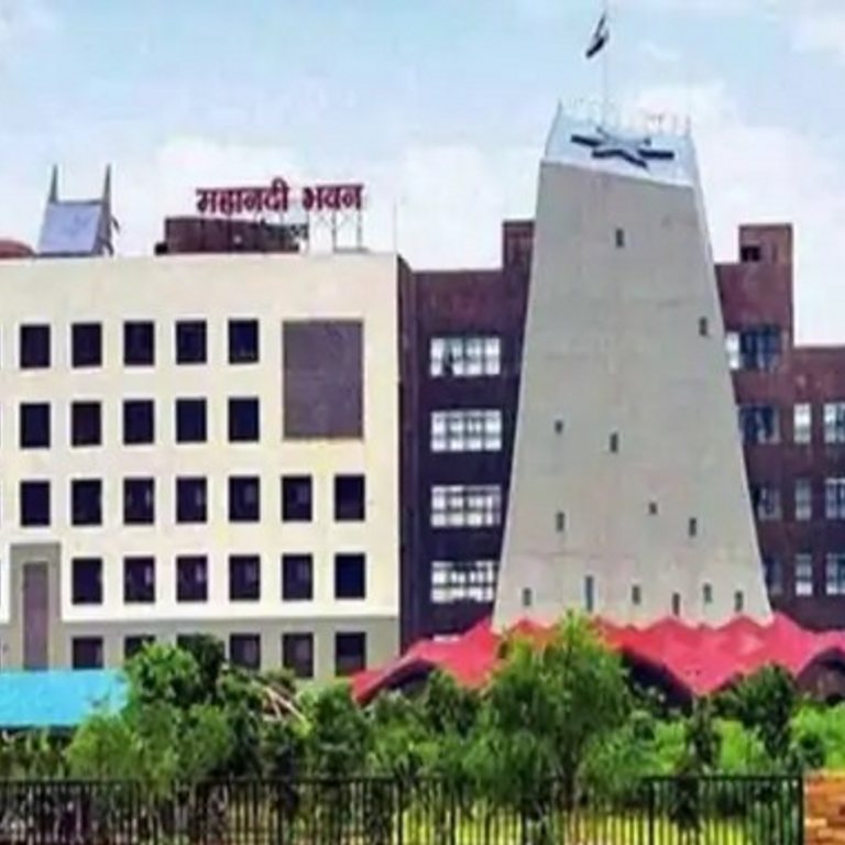 ADG काबरा, IG छाबड़ा को ट्रेनिंग की जिम्मेदारी:छत्तीसगढ़ में 4 सीनियर IPS के प्रभार बदले; 2 दिन पहले 11 ASP, 25 DSP का ट्रांसफर