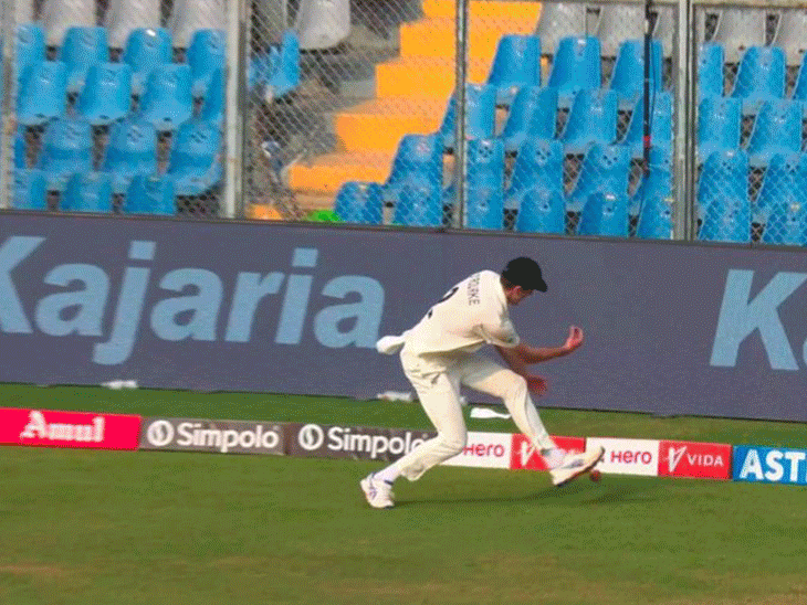 सरफराज के लिए रोहित ने अंपायर से बहस की:ब्लंडेल के हेलमेट पर बॉल लगी, हेनरी के डायरेक्ट हिट पर कोहली आउट हुए; मोमेंट्स