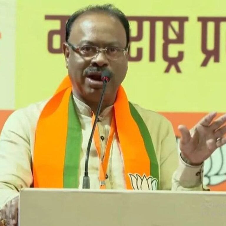 महाराष्ट्र में शपथ ग्रहण की तारीख तय, CM नहीं:अजित बोले- शिवसेना और NCP से डिप्टी CM बनेंगे; शिंदे गृह मंत्रालय पर अड़े