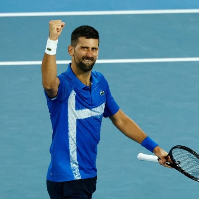 नोवाक जोकोविच ऑस्ट्रेलियन ओपन के सेमीफाइनल में पहुंचे:कार्लोस अल्काराज को 4 सेट में हराया; ज्वेरेव ने भी अपना क्वार्टरफाइनल जीता
