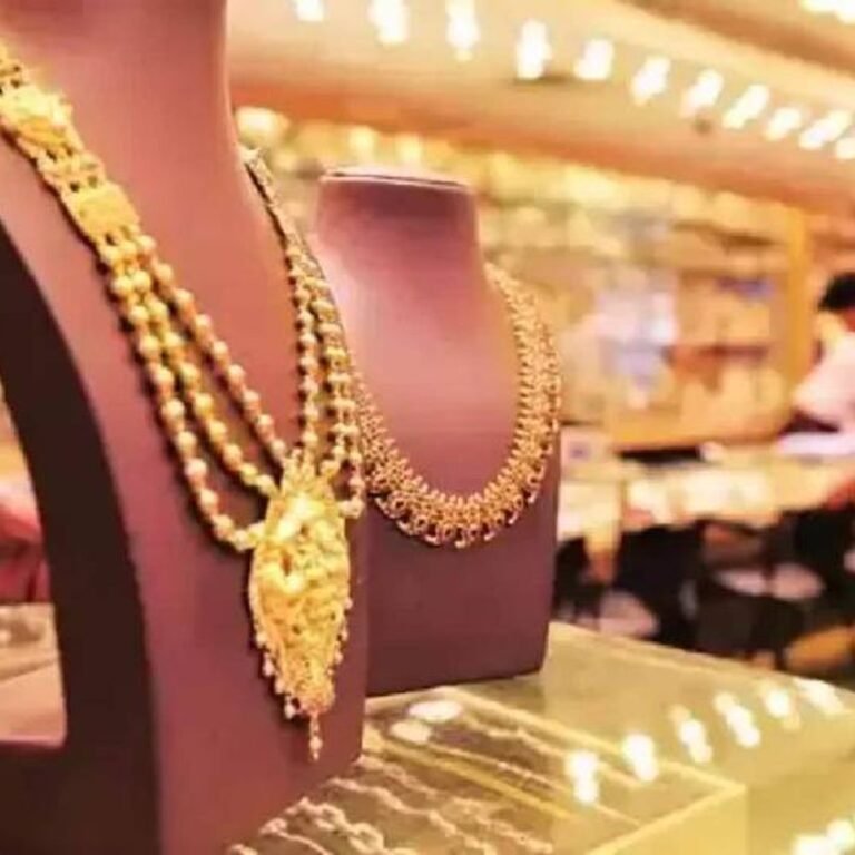 सोना-चांदी के दाम में आज तेजी:24 कैरेट गोल्ड का भाव 390 रुपए बढ़कर ₹77,469 पर पहुंचा, चांदी भी ₹500 ऊपर