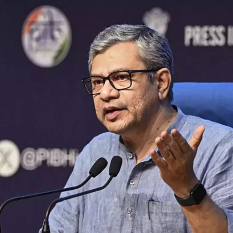 नए इनकम टैक्स बिल को मोदी कैबिनेट ने मंजूरी दी:11 फरवरी को लोकसभा में पेश किया जा सकता है; टैक्सेशन सिस्टम में इससे सुधार आएगा