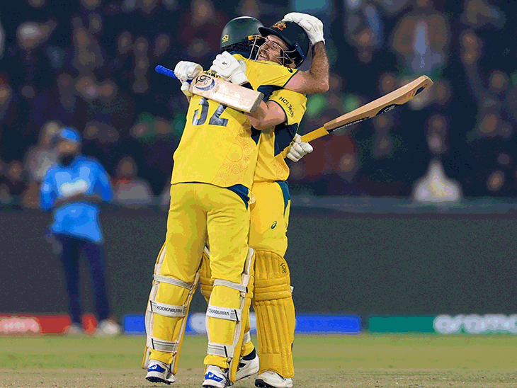 कैरी ने छलांग लगाकर एक हाथ से कैच लपका:इंग्लिस ने सिक्स लगाकर सेंचुरी लगाई, लाहौर स्टेडियम में बजा भारत का राष्ट्रगान; टॉप-8 मोमेंट्स