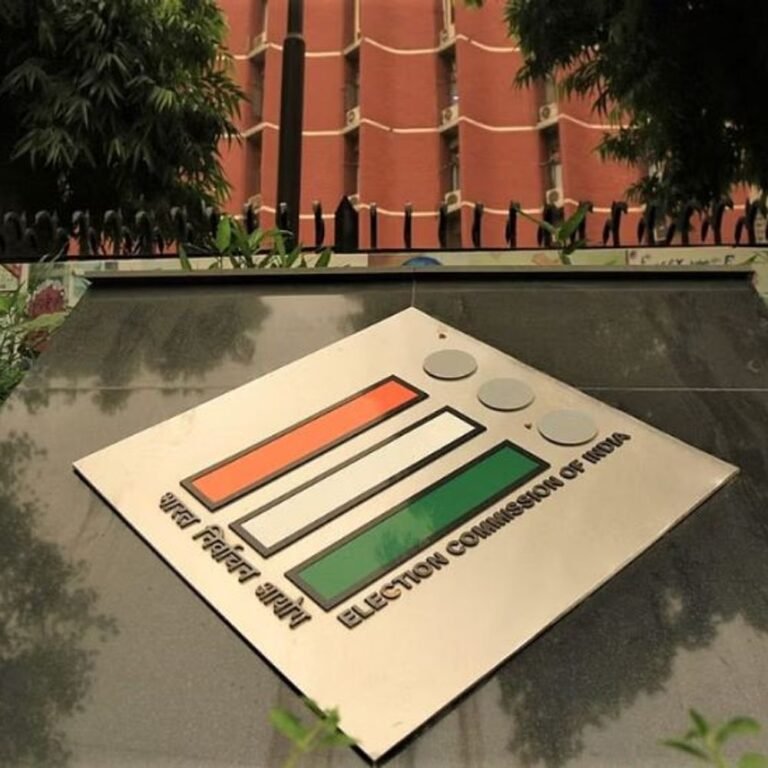 नए CEC के सिलेक्शन पर 17 फरवरी को बैठक:राहुल शामिल होंगे; 18 फरवरी को रिटायर होंगे राजीव कुमार, ज्ञानेश कुमार को जिम्मेदारी संभव
