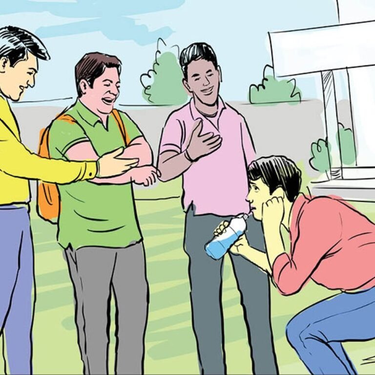 केरल में स्टूडेंट को थूक मिलाकर पानी पिलाया:घुटने पर बैठाकर पीटा, 7 स्टूडेंट सस्पेंड; राज्य में एक हफ्ते में रैगिंग का तीसरा मामला