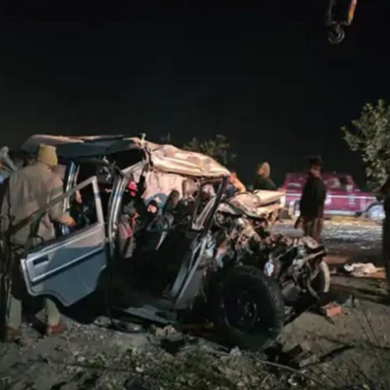 महाकुंभ जा रहे छत्तीसगढ़ के 10 श्रद्धालुओं की मौत:19 घायल, प्रयागराज में बस से टकराई बोलेरो; सभी कोरबा के रहने वाले