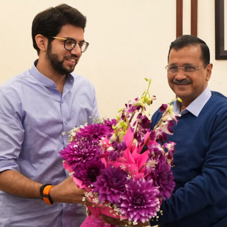 राहुल-केजरीवाल से मिले आदित्य ठाकरे:बोले- इलेक्शन फेयर नहीं, हमें साथ रहना होगा; चुनाव आयोग के आशीर्वाद से दिल्ली में भाजपा जीती