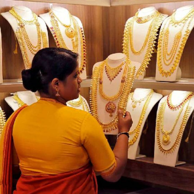 सोना ₹1,048 बढ़कर ₹87,891 के ऑल टाइम हाई पर:76 दिन में ₹11,729 दाम बढ़े; चांदी ₹1,363 बढ़कर ₹99,685 प्रति किलो हुई