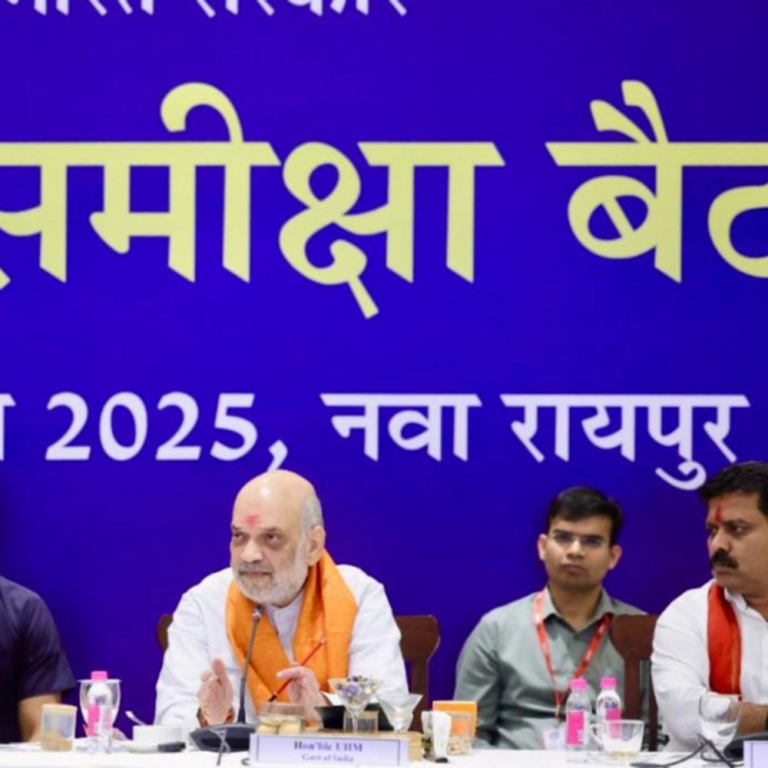 NIA- IB-BSF अफसरों के साथ बैठे शाह:नक्सलियांे के खात्मे पर बनाया एक्शन प्लान, बोले- छत्तीसगढ़ सहित पूरे देश में नक्सलवाद एक इतिहास बन जाएगा