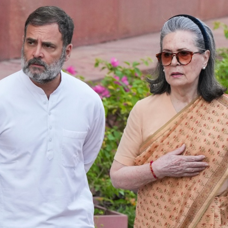 नेशनल हेराल्ड केस, ED ने पहली चार्जशीट दाखिल की:सोनिया, राहुल और पित्रोदा पर मनी लॉन्ड्रिंग के आरोप; कांग्रेस बोली- पीएम, गृहमंत्री धमका रहे