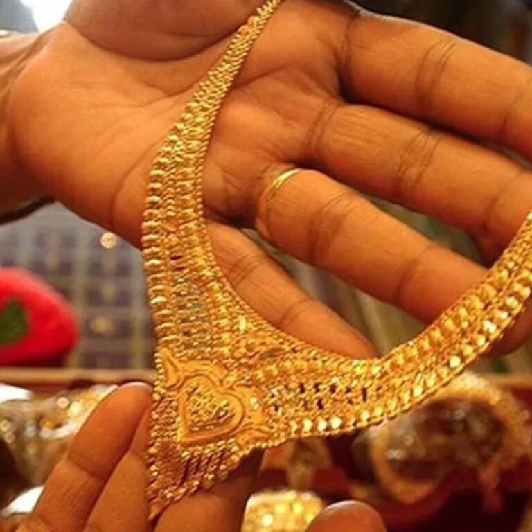 इस हफ्ते सोने-चांदी के दाम में रही तेजी:सोना ₹3170 बढ़कर ₹95471 पहुंचा, चांदी ₹2303 महंगी होकर ₹96909 किलो बिक रही