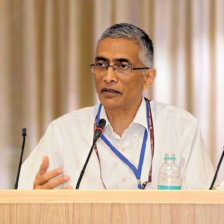 IMF बोर्ड में भारत का प्रतिनिधित्व करेंगे परमेश्वरन अय्यर:पाकिस्तान को ₹11,000 करोड़ की सहायता देने पर विचार करेगा बोर्ड, 9 मई को बैठक