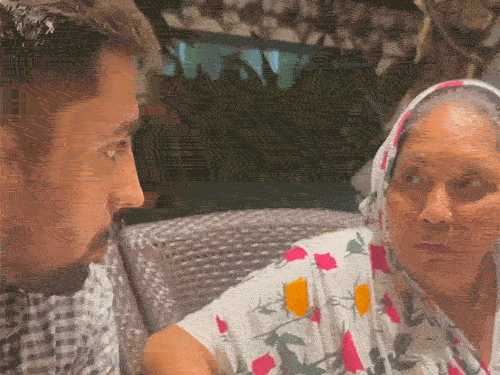 तोमर-ब्रदर्स केस…मां बोली- खारुन आरती से दुश्मन बना लिए:छोटा बेटा संगत में बर्बाद हुआ; जानिए अंडे के ठेले से कैसे बनाई करोड़ों की संपत्ति?