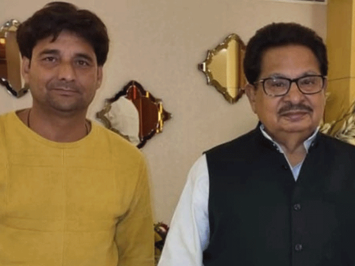 रायपुर में पटवारी पति से 70 लाख वसूली…2.5 करोड़ मांगे:कांग्रेस नेता ने जमीन भी अपने नाम करवाई, ACB-EOW में पहुंच बताकर ब्लैकमेलिंग की; अरेस्ट