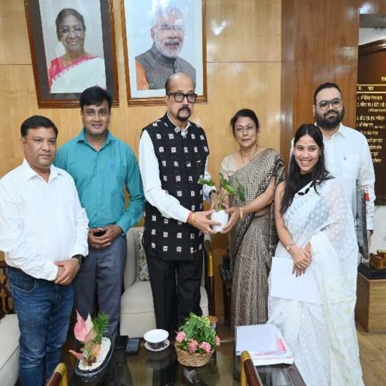 रायपुर में सोनू सूद क्लब के एक साल पूरे:प्रतिनिधि मंडल ने राज्यपाल से की मुलाकात, ज़रूरतमंद बच्चों के लिए ‘शिक्षा सारथी’ अभियान का शुभारंभ