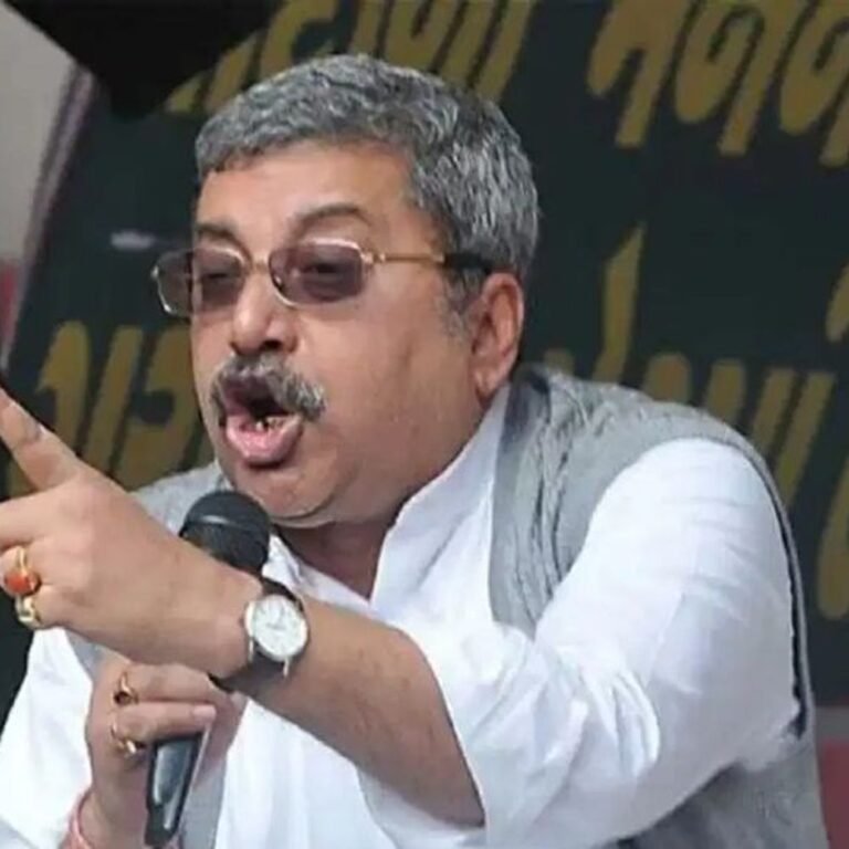 कल्याण बनर्जी बोले-महुआ ने एक आदमी की शादी तुड़वा दी:मुझे महिला विरोधी कर रही हैं; TMC ने पार्टी सांसद और विधायक से किनारा किया