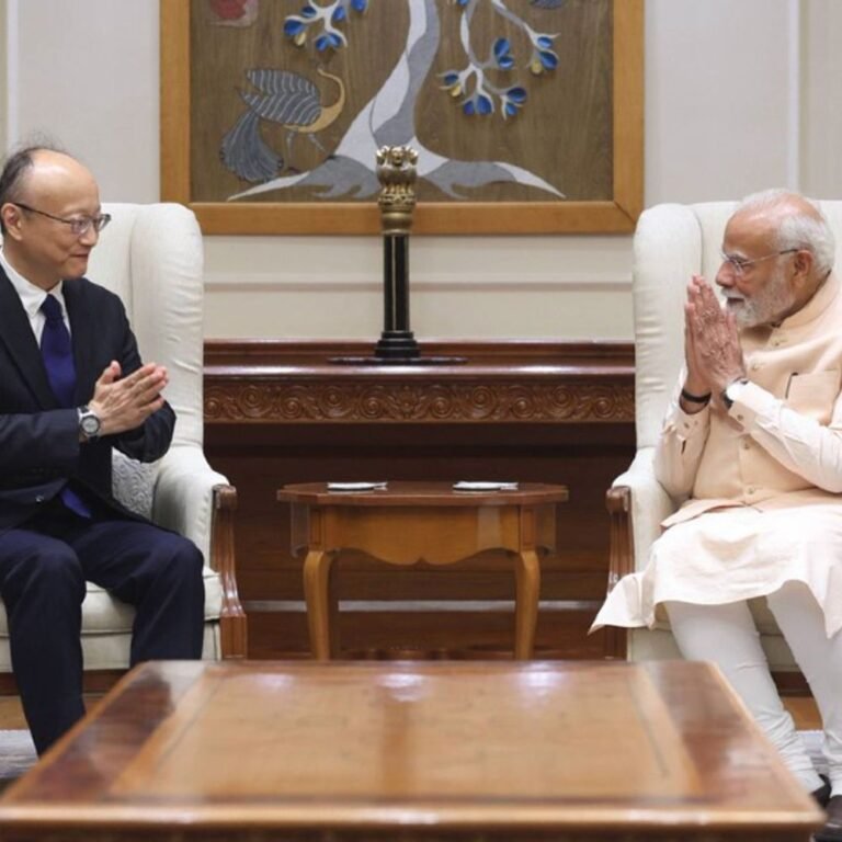 भारत में ₹86 हजार करोड़ निवेश करेगा एशियन डेवलपमेंट बैंक:देश के शहरी इंफ्रास्ट्रक्चर में सुधार होगा, PM मोदी से मिले ADB के प्रेसिडेंट