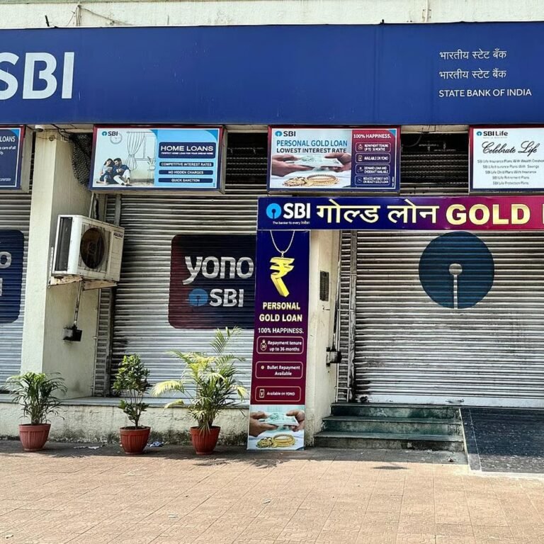अगस्त में बैंक 14 दिन बंद रहेंगे:5 रविवार-2 शनिवार के अलावा अलग-अलग जगहों पर 7 दिन बैंकों में कामकाज नहीं होगा