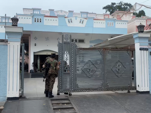 दुर्ग में मोक्षित-कॉर्पोरेशन के कई ठिकानों में ED की रेड:660 करोड़ के कथित घोटाले से जुड़ी कार्रवाई; बंगले-ऑफिस में एक साथ छापा