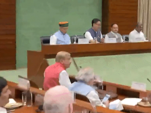 कांग्रेस बोली- पहलगाम-सीजफायर पर मोदी जवाब दें:सर्वदलीय बैठक में कहा- मानसून सत्र में यह मुद्दा उठाएंगे; रिजिजू बोले- संसद चलाना सबकी जिम्मेदारी