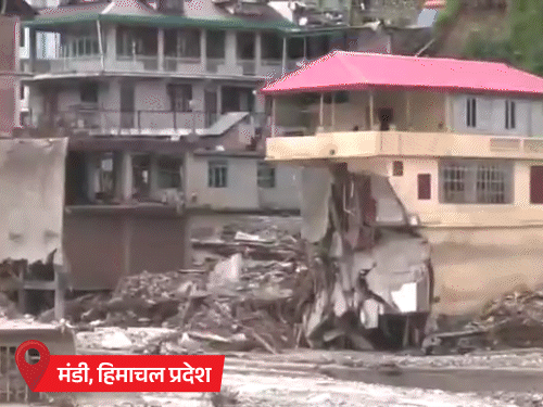 झारखंड में कोयला खदान धंसी, 4 मजदूर मरे:MP के नरसिंहपुर में पुल ढहा; हिमाचल में बाढ़-लैंडस्लाइड से अब तक 75 की मौत