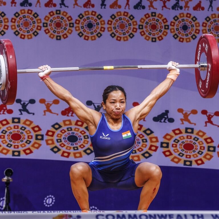 वेटलिफ्टर मीराबाई चानू की गोल्डन वापसी:कॉमनवेल्थ चैंपियनशिप में गोल्ड जीता, पेरिस ओलिंपिक के बाद पहला मुकाबला खेल रही थी