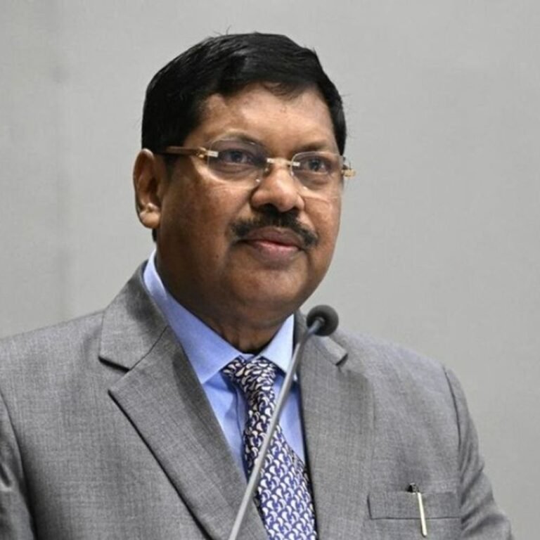 CJI गवई बोले-आवारा कुत्तों के मामले में दोबारा विचार करेंगे:सुप्रीम कोर्ट ने कहा था- 8 हफ्तों में दिल्ली-NCR के आवारा कुत्तों को शेल्टर होम भेजें