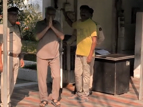 गिरफ्तारी से बचने सुप्रीम कोर्ट की शरण में भूपेश बघेल:कहा-बेटे की तरह किया जा सकता है टारगेट; महादेव सट्टा-शराब-कोयला घोटाले से जुड़ा है नाम