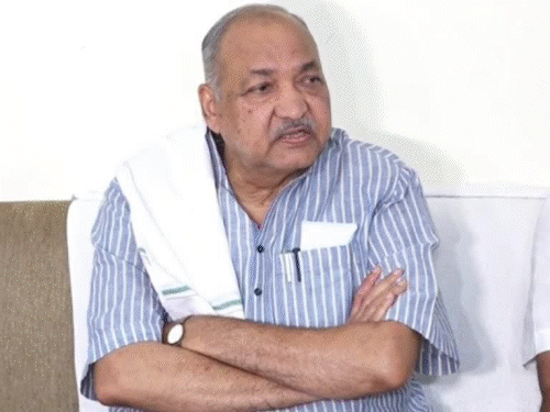 रविंद्र चौबे बोले-भूपेश करें छत्तीसगढ़ कांग्रेस का नेतृत्व:बैज ने पूर्व मंत्री को बताया महाज्ञानी नेता, साव ने कहा-कांग्रेस धरातल खो चुकी, भविष्य नहीं बचा