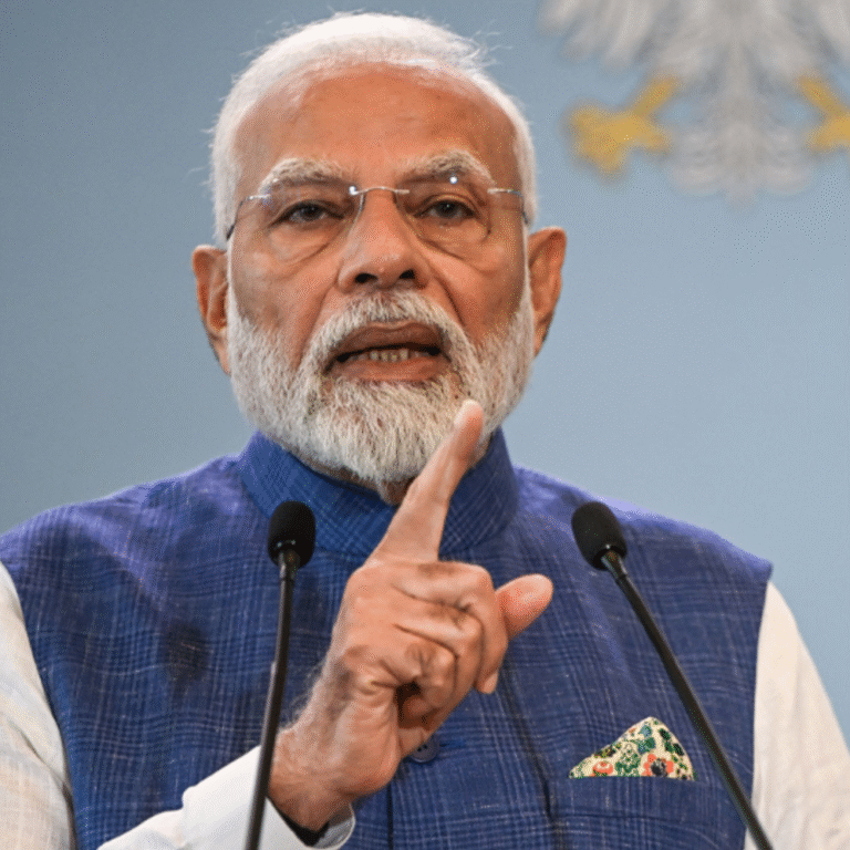 पीएम मोदी की डिग्री सार्वजनिक नहीं होगी:दिल्ली हाईकोर्ट ने केंद्रीय सूचना आयोग का आदेश पलटा, RTI एक्टिविस्ट ने रिकॉर्ड मांगा था