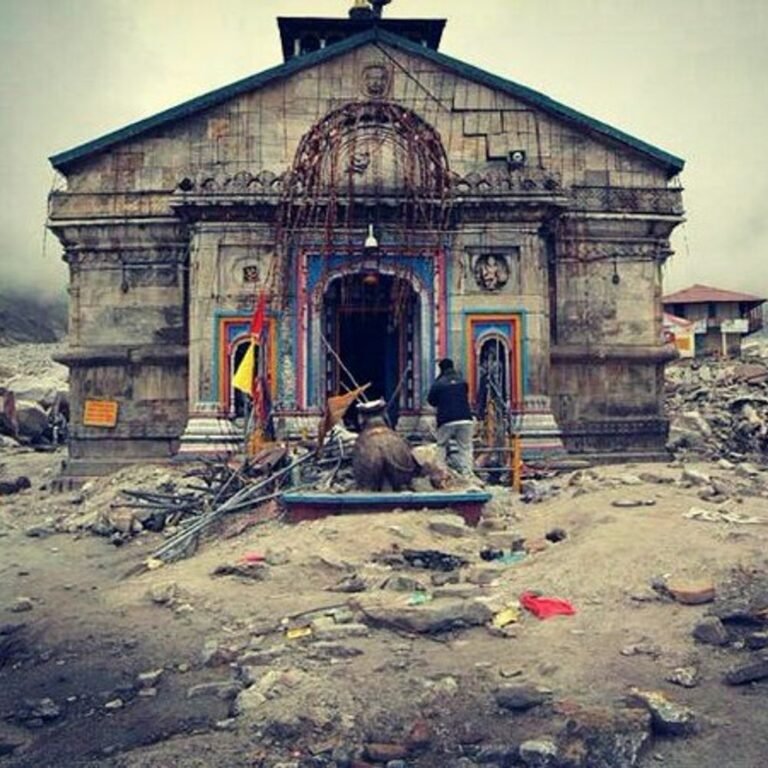 2013 केदारनाथ हादसा- कंकालों की खोज दोबारा शुरू:आपदा के बाद से हजार से ज्यादा लोग अब भी लापता; 702 की आज तक पहचान नहीं