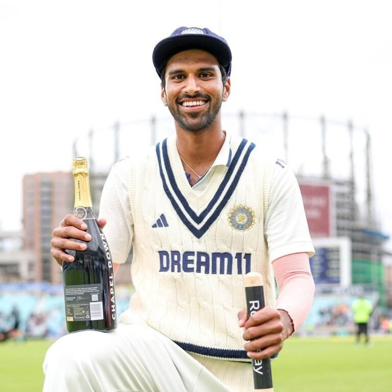 इंग्लैंड में सीरीज बराबर करने के बाद टीम-इंडिया घर लौटी:वॉशिंगटन सुंदर इम्पैक्ट प्लेयर बने; गंभीर बोले- बहुत खुश हूं