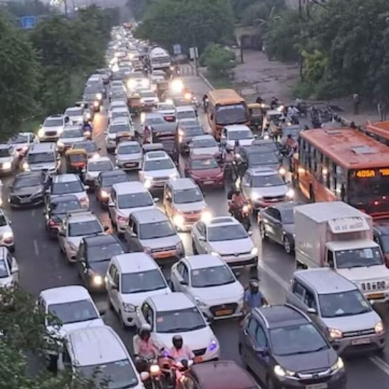 सुप्रीम कोर्ट बोला- दिल्ली-NCR में पुराने वाहनों पर रोक नहीं:10 साल पुराने डीजल, 15 साल पुराने पेट्रोल वाहनों पर कार्रवाई न करने का आदेश