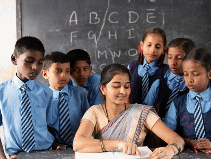 नौकरी में रहने के लिए टीचरों को TET क्वालिफाई जरूरी:सुप्रीम कोर्ट का निर्देश- ऐसा न करने पर इस्तीफा दें या रिटायरमेंट लें