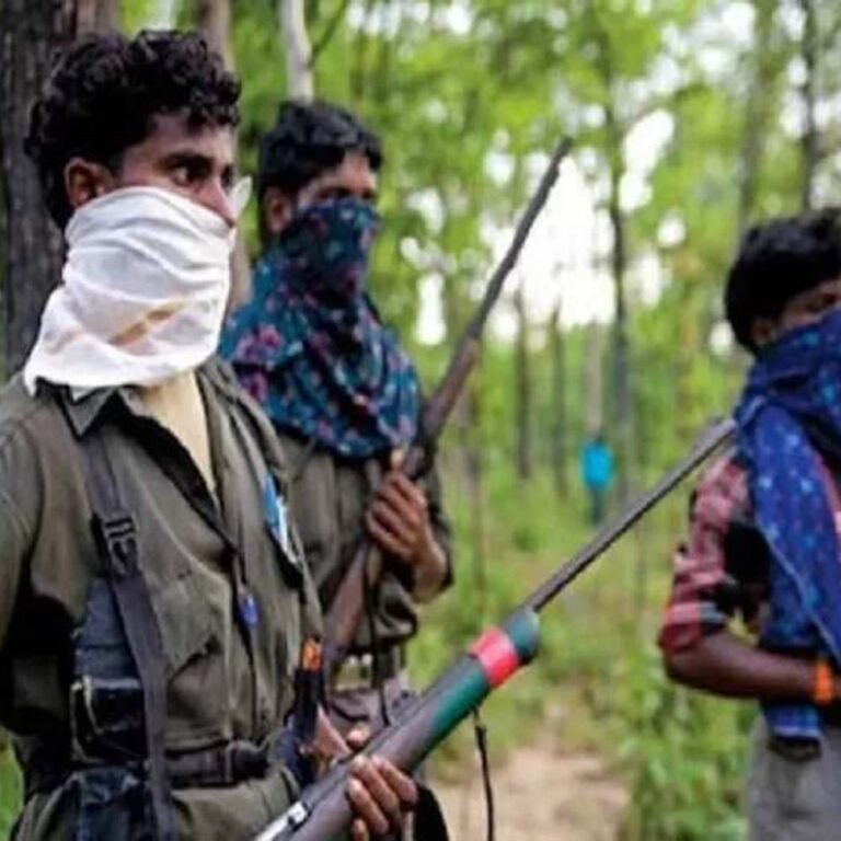 नक्सलियों ने 2 ग्रामीणों को धारदार हथियार से मार डाला:सुकमा में मुखबिरी के शक में वारदात, इस-साल नक्सलियों ने 9 शिक्षादूतों की हत्या की