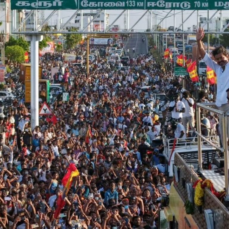 एक्टर विजय की रैली में भगदड़, अबतक 39 मौतें:अपनी ही रैली में देर से पहुंचे, हादसे के बाद सीधे चेन्नई गए, संवेदना तक नहीं जताई