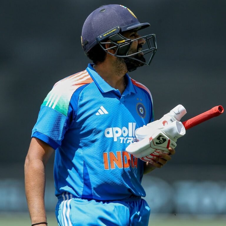 रोहित 500वें मैच में 8 रन बनाकर आउट:कोहली का 39वां डक, भारत ने लगातार 16वां वनडे टॉस गंवाया; रिकॉर्ड्स-मोमेंट्स