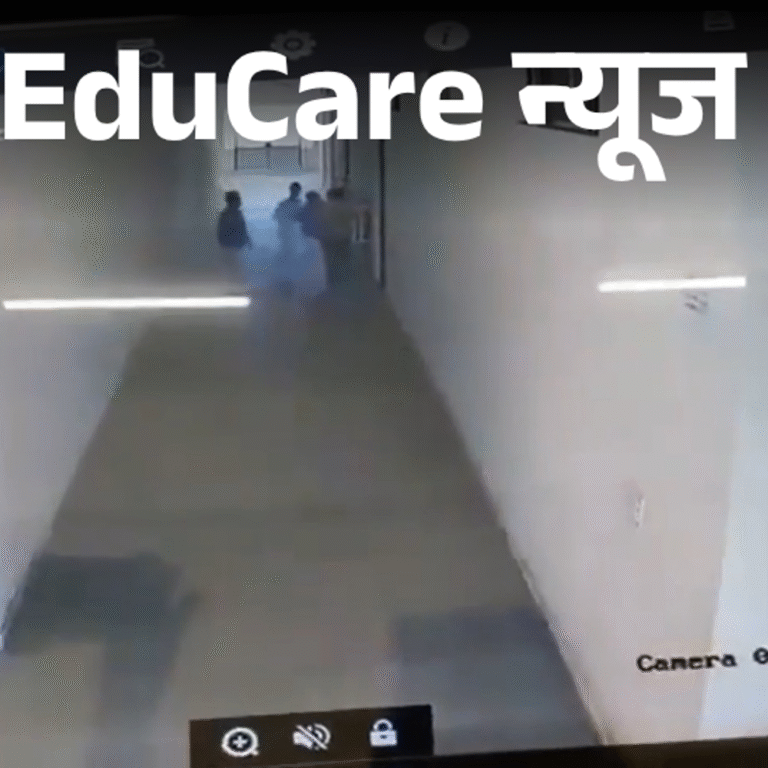 कॉलेज फेस्‍ट में कपड़े बदल रहीं लड़कियों का वीडियो बनाया:CCTV में कंधे पर चढ़कर रिकॉर्डिंग करते दिखे लड़के; विरोध में सीएम का पुतला जलाया