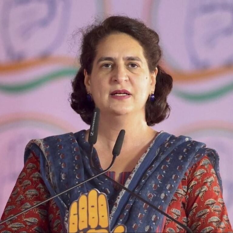 अफगानी मंत्री ने महिला पत्रकारों की एंट्री रोकी:प्रियंका का PM से सवाल- महिलाएं भारत का गौरव, अपने देश में उनका अपमान कैसे होने दिया