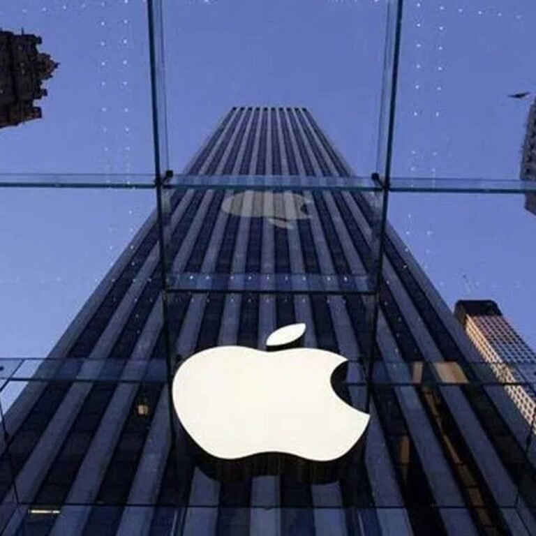 एपल की मार्केट वैल्यू पहली बार 4 ट्रिलियन डॉलर पार:ये भारत की GDP के बराबर, iPhone-17 की लॉन्चिंग के बाद कंपनी का शेयर 15% बढ़ा