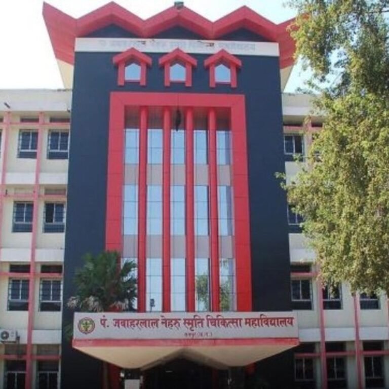 चिकित्सा विभाग में 1009 पदों पर होंगी भर्तियां:छत्तीसगढ़ सरकार का बड़ा फैसला, नए मेडिकल कॉलेजों के लिए स्वीकृत किए गए सबसे ज्यादा पद