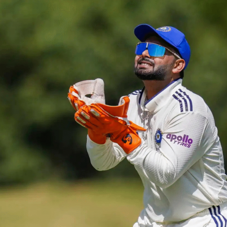 साउथ अफ्रीका के खिलाफ भारतीय टेस्ट टीम का ऐलान:ऋषभ पंत की 3 महीने बाद वापसी; 14 नवंबर से 2 मैच की सीरीज