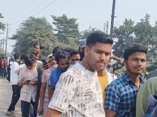 IND-SA-वनडे…रायपुर स्टेडियम आने-वालों के लिए रूट तय:नवा रायपुर में भारी वाहनों को नो-एंट्री, पानी-टिफिन-सिक्के ले जाना बैन, जाम से बचने पार्किंग गाइडलाइन पढ़िए