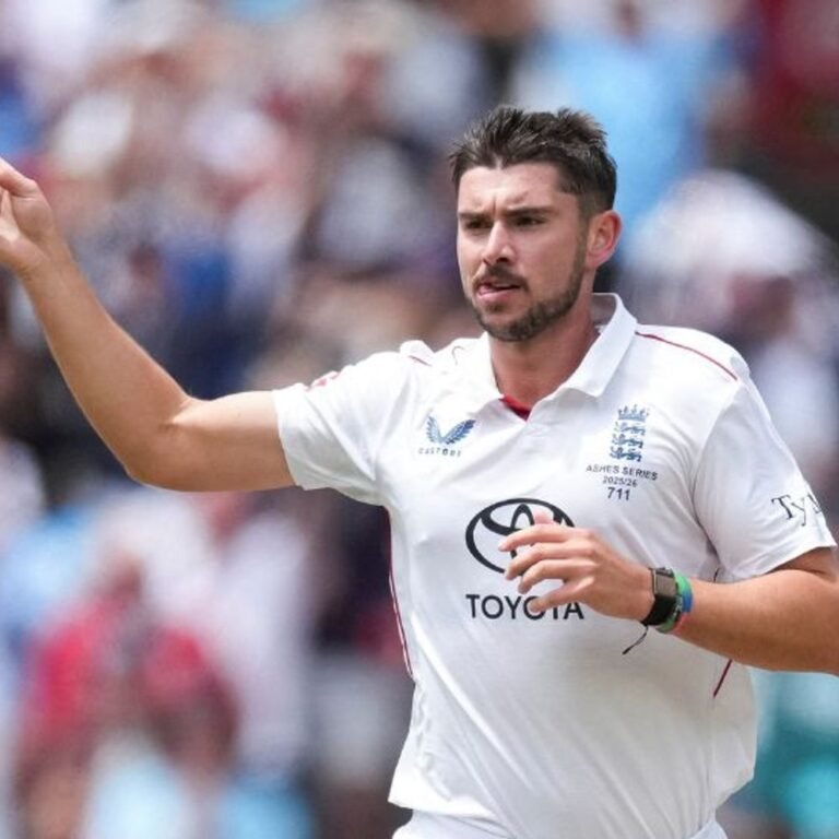 एशेज, मेलबर्न टेस्ट में ऑस्ट्रेलिया 152 रन पर ऑलआउट:5 बल्लेबाज दहाई का आंकड़ा नहीं छू सके; टंग को 5 विकेट, स्मिथ को बोल्ड किया