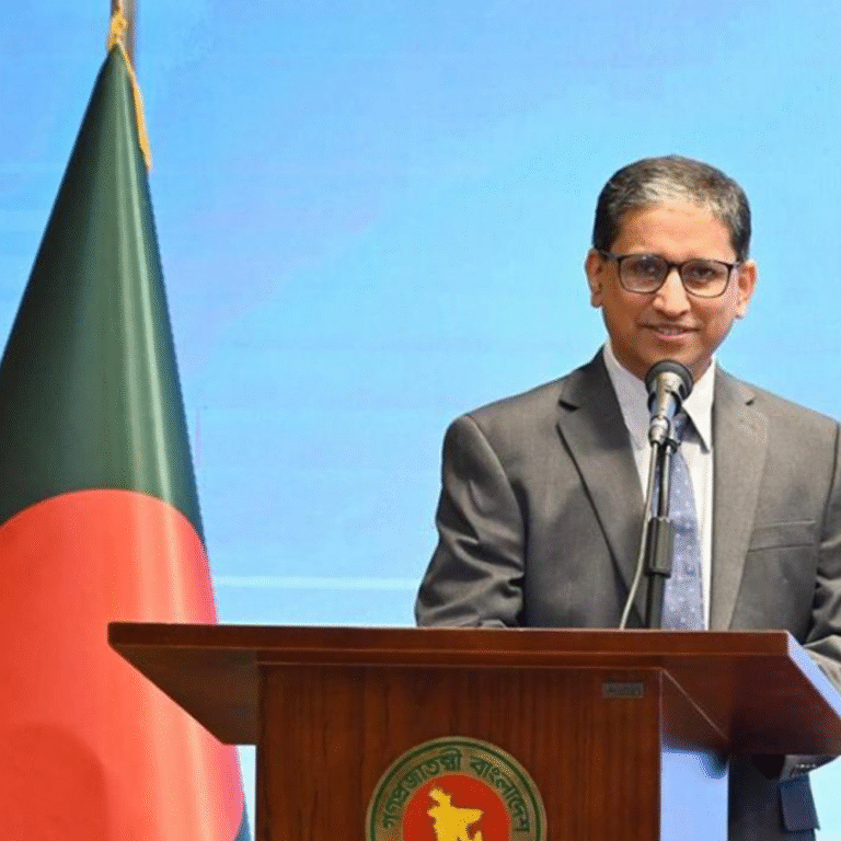 बांग्लादेश ने भारत में अपने उच्चायुक्त को तुरंत ढाका बुलाया:देर रात देश लौटे हमीदुल्लाह; भारत से संबंधों पर चर्चा करना मकसद