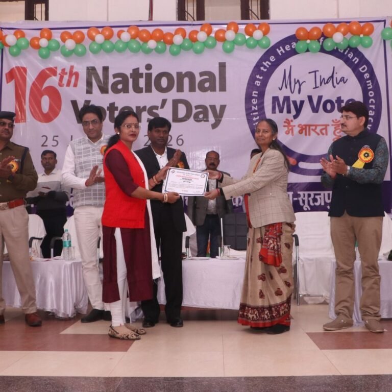 शत-प्रतिशत मतदान का दिलाया गया संकल्प