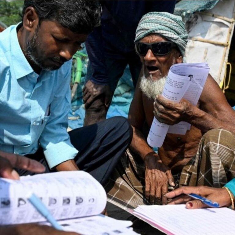 प.बंगाल की फाइनल वोटर लिस्ट की तारीख बदल सकती है:EC बोला- 14 फरवरी तक सुप्रीम कोर्ट के निर्देश के मुताबिक काम पूरा होना मुश्किल